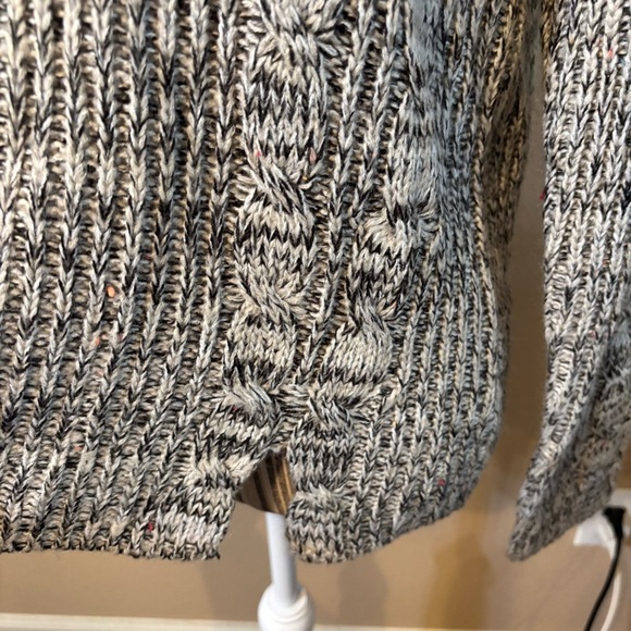 Romeo & Juliet Couture Sweater Large Black and Cream Mock Turtleneck Knit Cozy - Picture 9 of 16